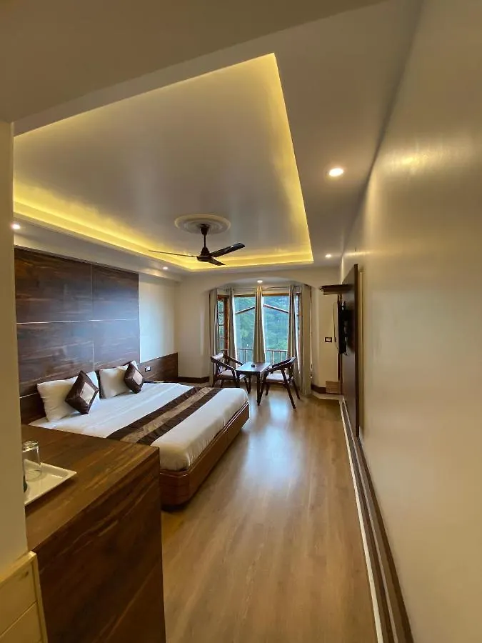 Hotel Silverine Shimla