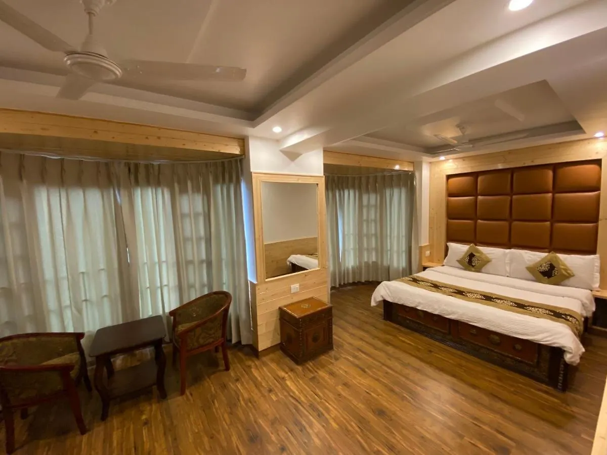 Hotel Silverine Shimla