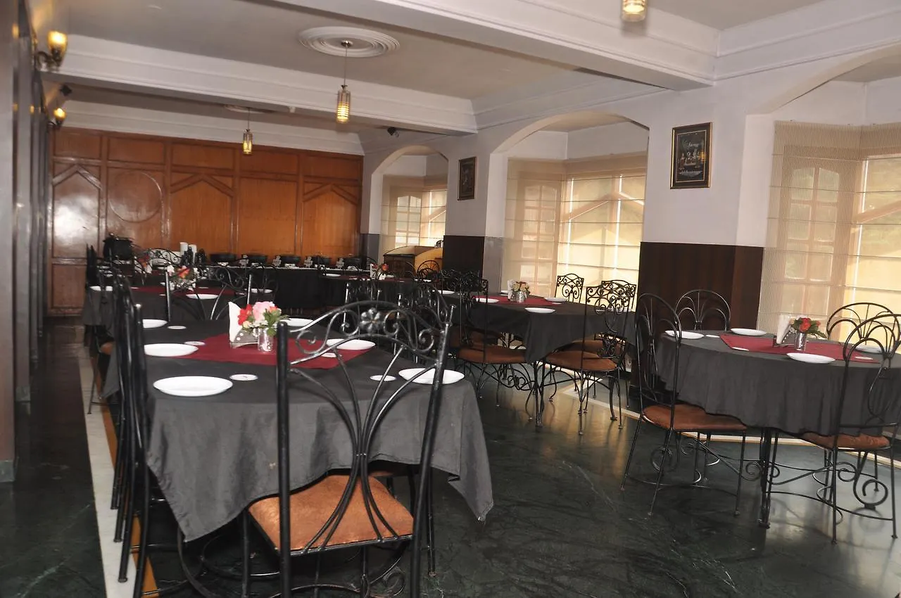 Hotel Silverine Shimla 3*,  India