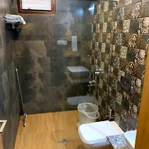 3* Hotel Greens