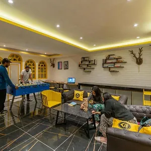  Hostel The