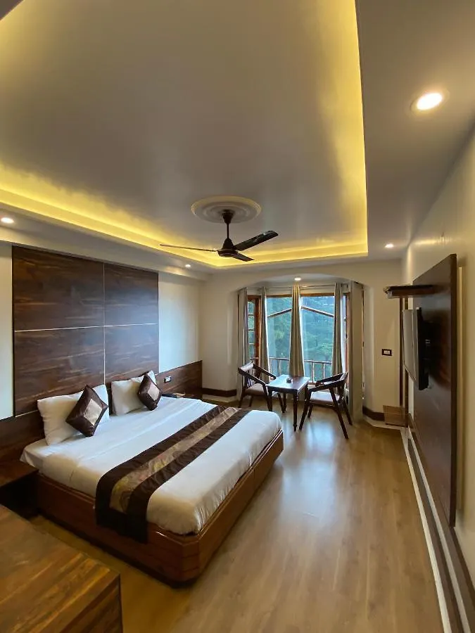 Hotel Silverine Shimla